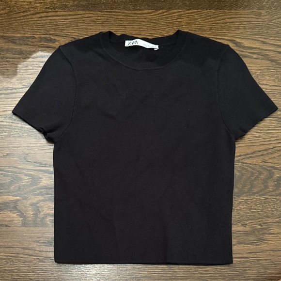 Zara Tops - Zara Classic Black Tee